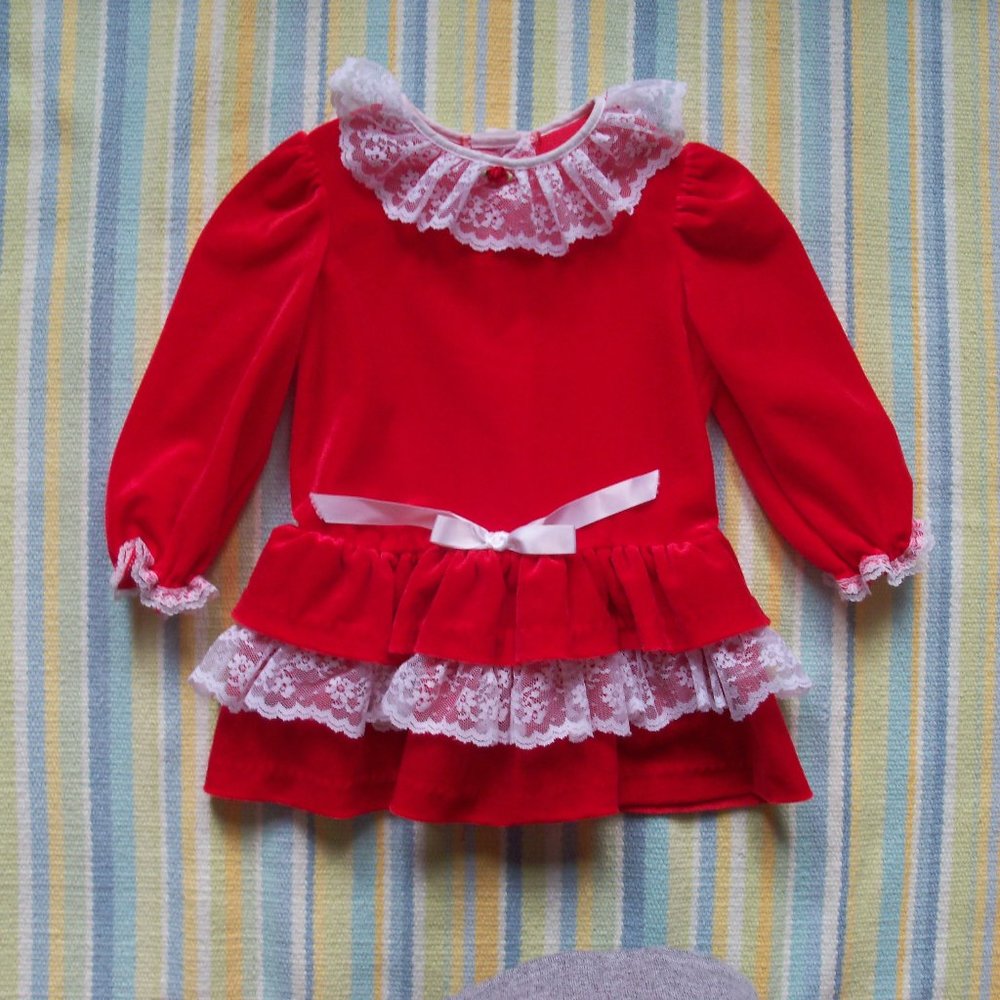 ⭐ Vintage Red Velvet Holiday dress size 3T